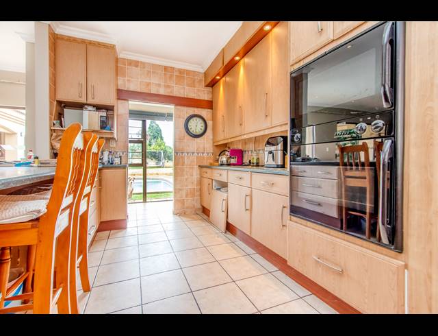 2 BEDROOM FREESTANDING FOR SALE IN FAIRLAND